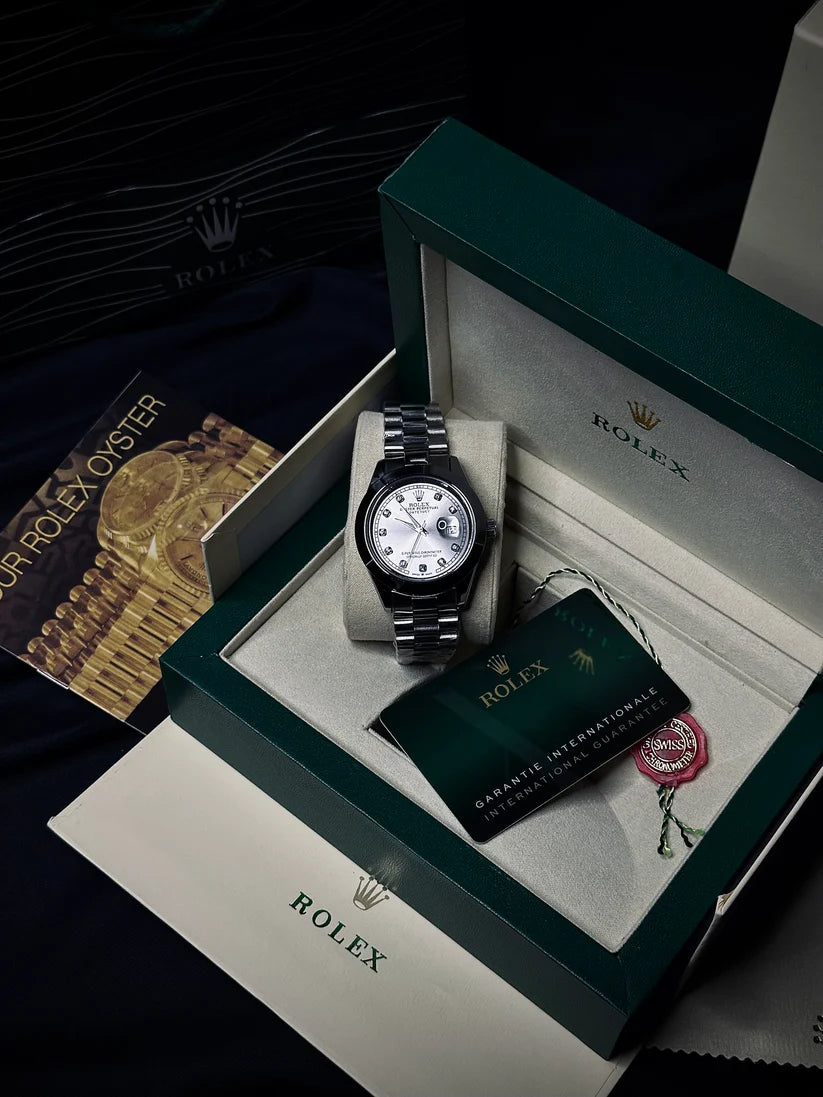 Rolex diamond watch  date just ￼RX￼